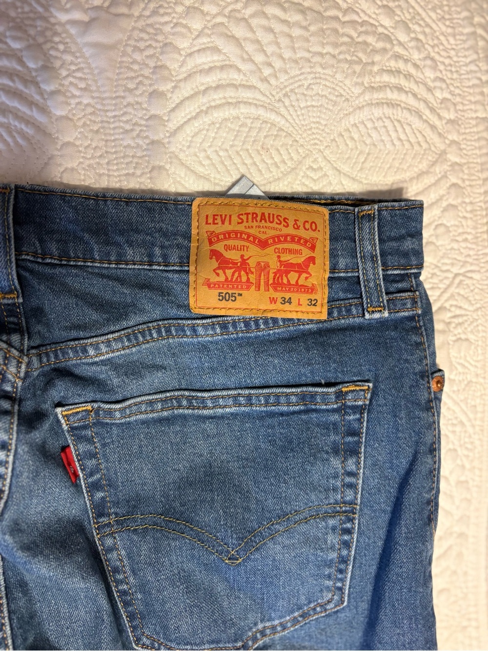 Levi’s 505 Jeans Men’s 34x32 Medium Dark Wash Straight Leg Classic Fit Denim - Picture 5 of 6